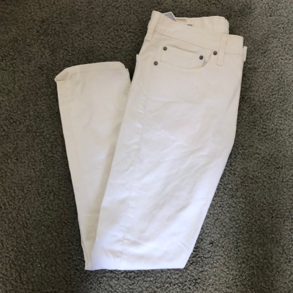 White slim Levi jeans